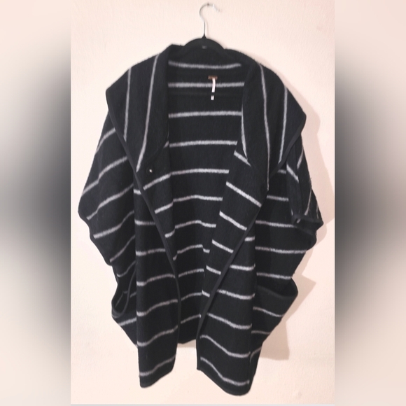 Free People Sweaters - Free People Blanket Poncho Coat Wool Blend Black And White Size Small Oversized